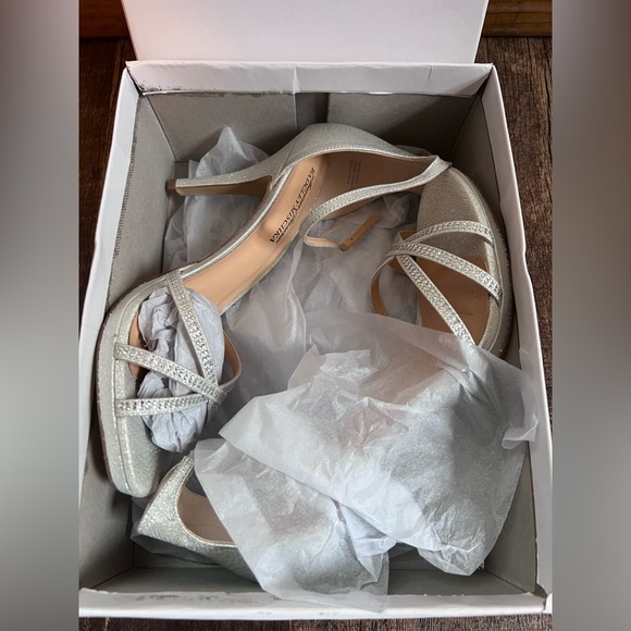 Badgley Mischka Shoes - Badgely Mischka Silver Strappy Heels Size 10